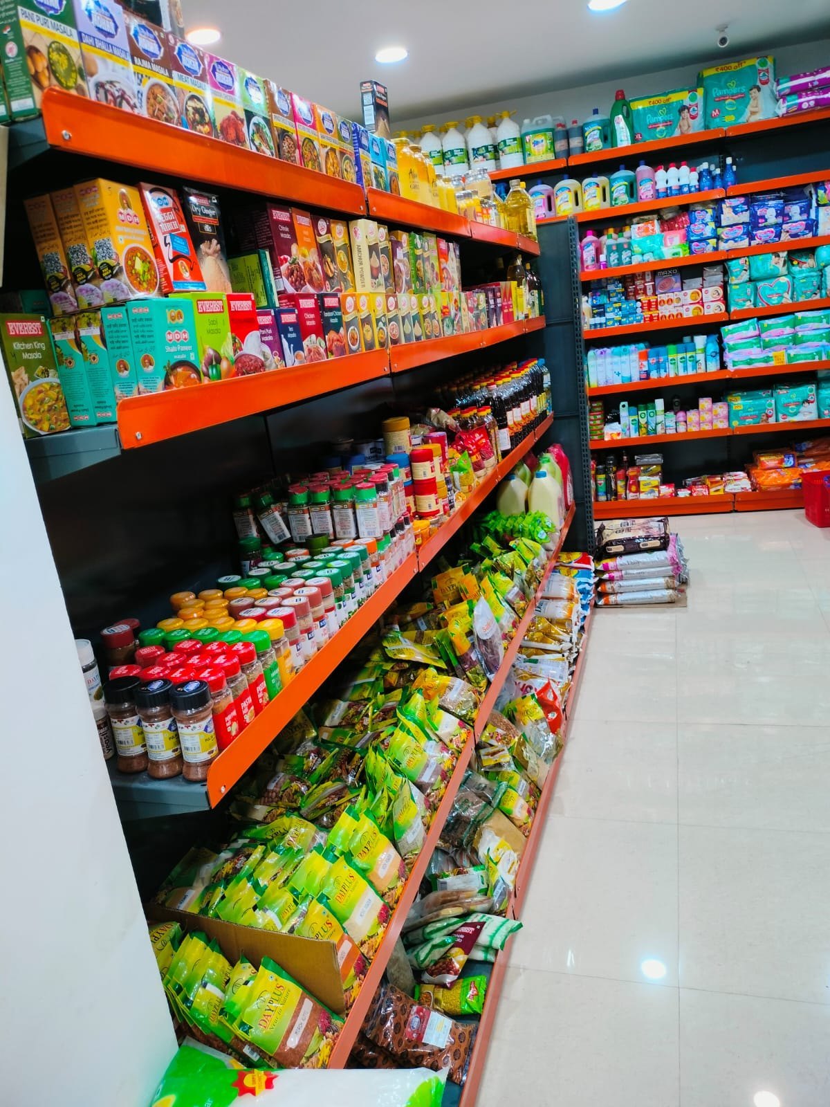 Hyperstore Product Display Rack in Nowsolia Gaon